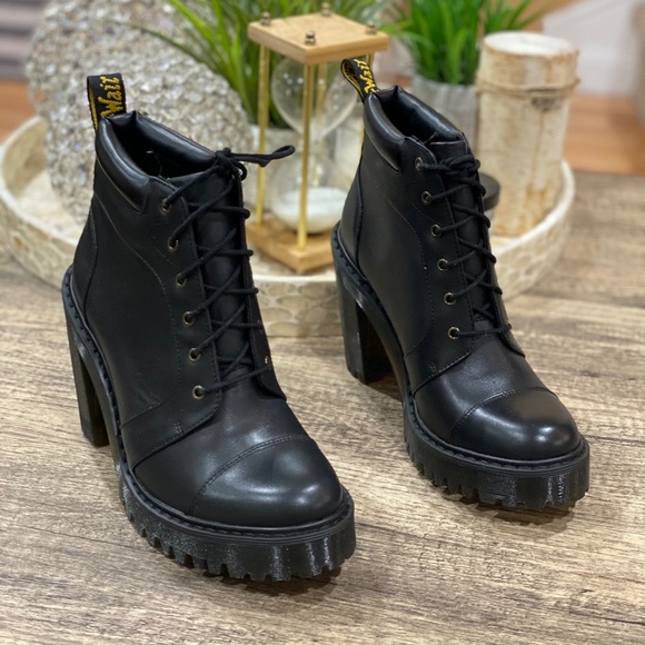 Dr. Martens Averil 6-eye Padded Collar Heel Boots - Picture 6 of 16